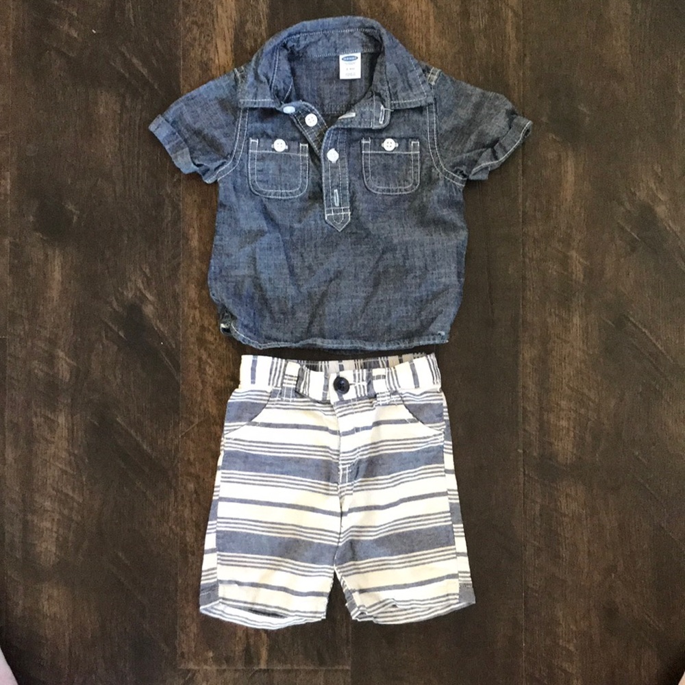 Old navy shorts and top